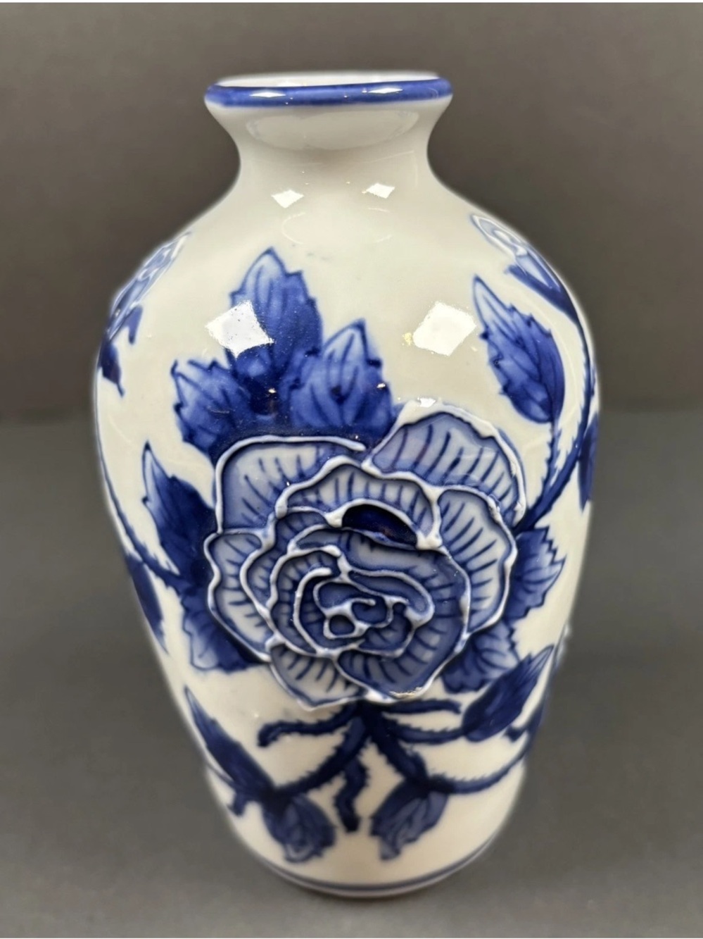 Vintage Blue & White Porcelain Chinoiserie Bud Vase 5.5” Raised Relief 3D Rose